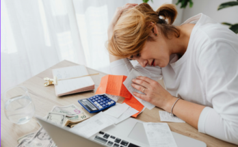 CD vs. Savings Account: Which One Should You Choose?