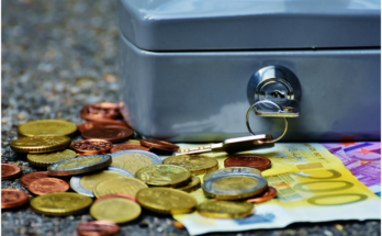 Can You Write a Check to Yourself? A Beginner-Friendly Guide